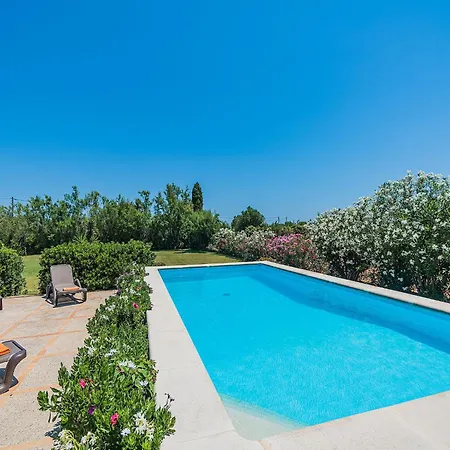 Secluded Country With Pool *