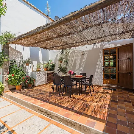 Secluded Country With Pool Casa de Férias